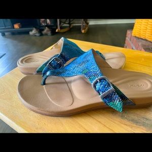 Aetrex Rita adjustable thong sandals